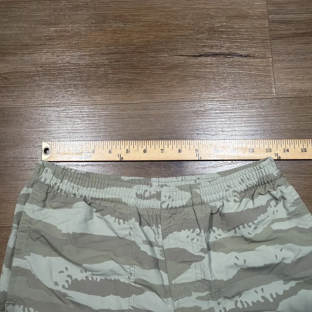 Patagonia Men's SMALL Baggies Camo Camouflage Pants 50+ UPF Hike 55211 Green
